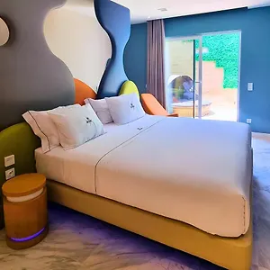 Liebeshotel Avenue - Lovely, Madrid